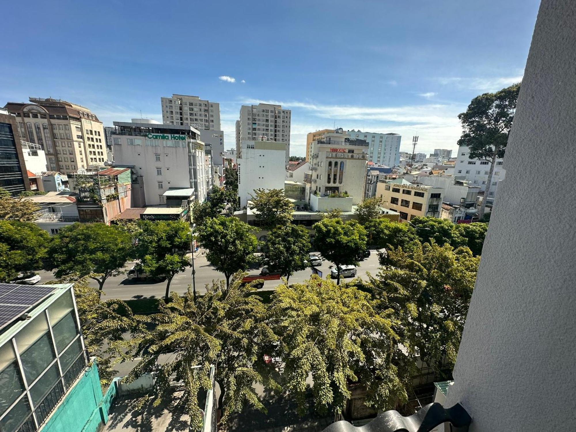 Iris 3* Ho Chi Minh City